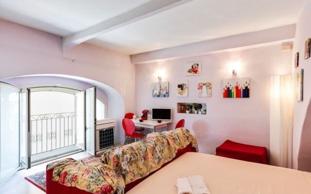 Central Apartment in Taormina Near the Sea