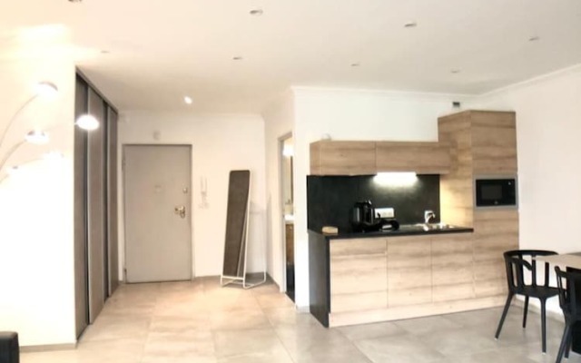 MyAgent studio moderne tout confort-carnot 10 min palais