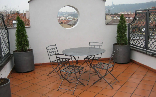 Pvh Charming Flats Janackovo