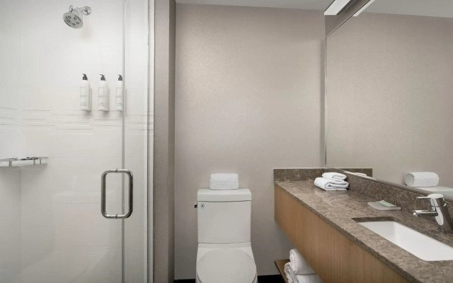 SpringHill Suites by Marriott New York Queens