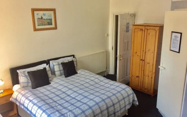 Avon Side Guest House