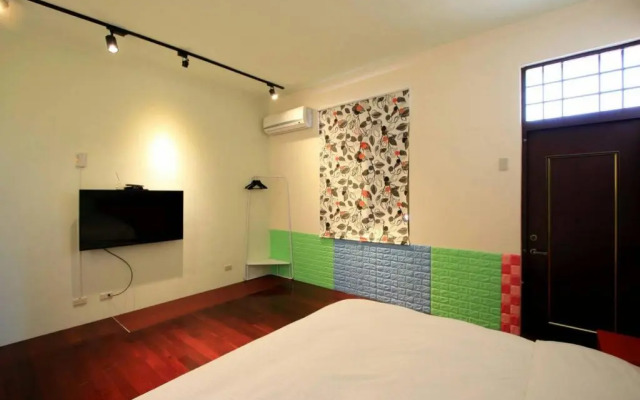 Alcohol Travel Hostel