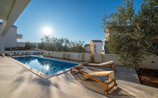 Villa Cataleya with private heated pool