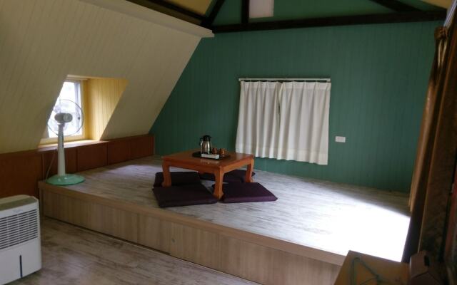 Roll Inn Eco-village