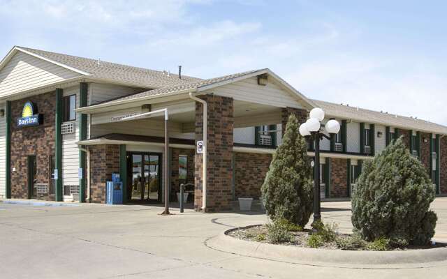 Days Inn by Wyndham Salina I-70