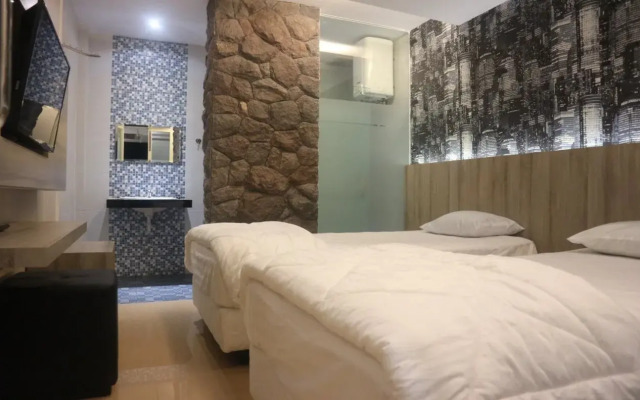 Mitra Guest House