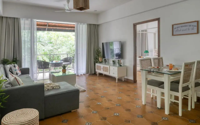 Radiant 1BHK Apartment by tisyastays