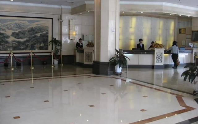 Huazhou Hotel Yunnan