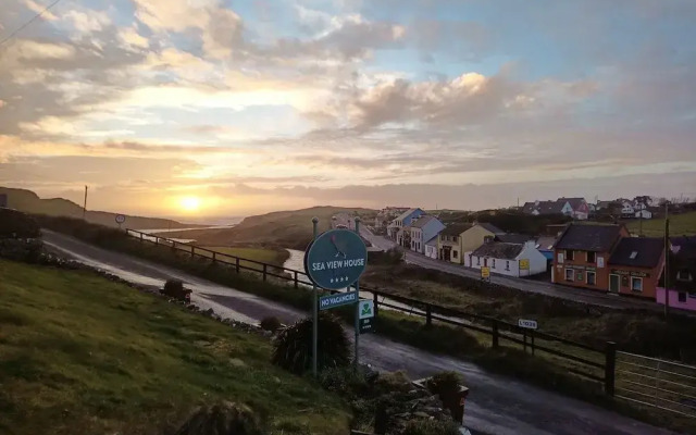 Luxury Lodges in Doolin Village