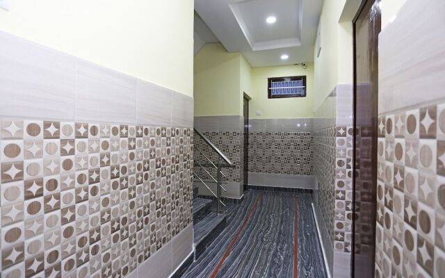 Oyo 27054 New Sundaram