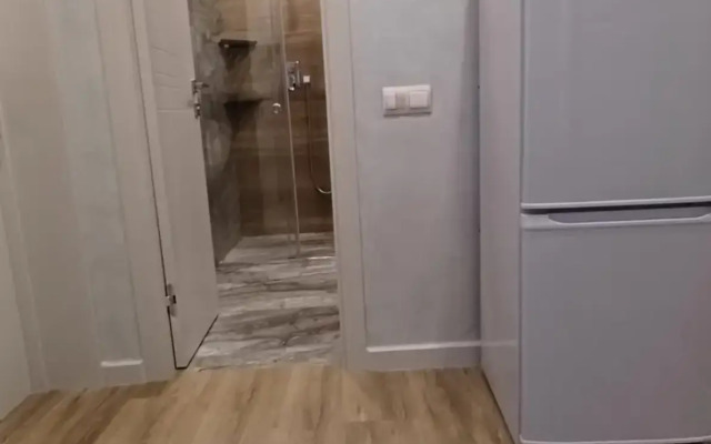 Уютный дворик на Толстого