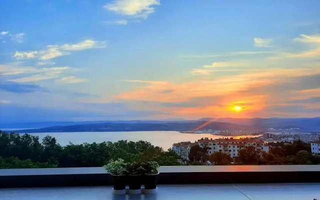 Lux -Luxury Sea and Mountains View Apartment-NEW
