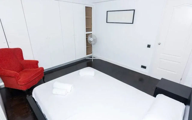 HomeHolidaysRentals Adonis