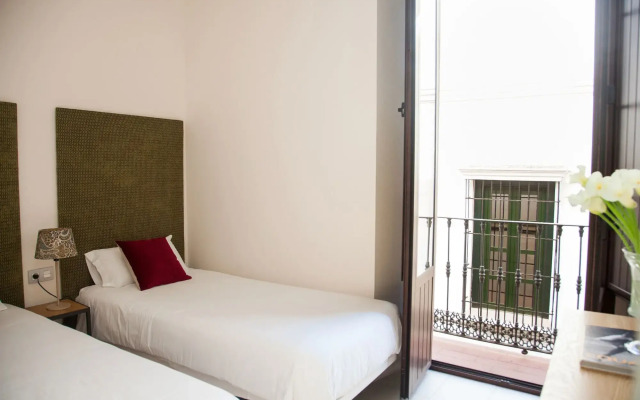 Guzman El Bueno Suites