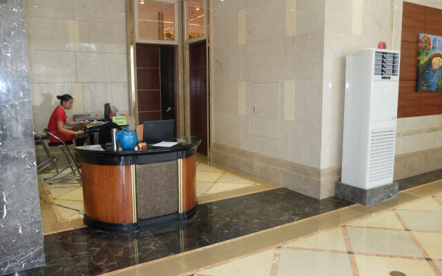 Central Park Tower Resort