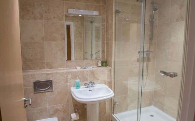 Toothbrush Apartments - Ipswich Friar St