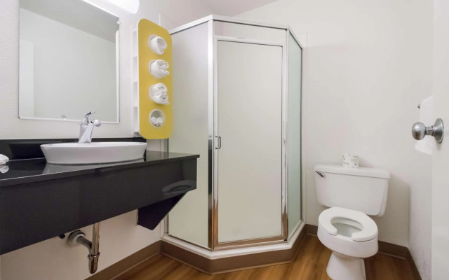 Motel 6 Moses Lake, WA