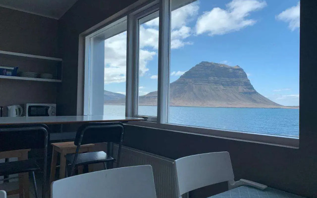 Stoð Guesthouse and apartments