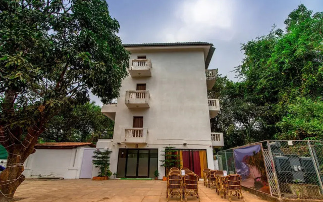Oyo 5673 Maximum Holiday Inn Rooms