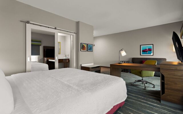 Hampton Inn & Suites Ruskin I-75