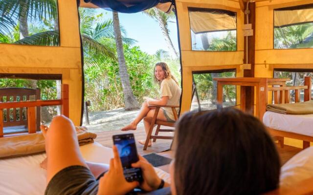 Barefoot Manta Island Resort and Marine Sanctuary