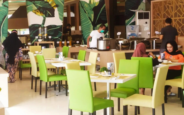 Zenith Hotel