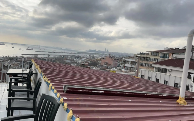 Istanbul Paris Hotel & Hostel