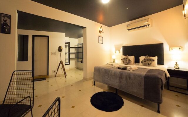 LetsBunk Poshtel & Suites