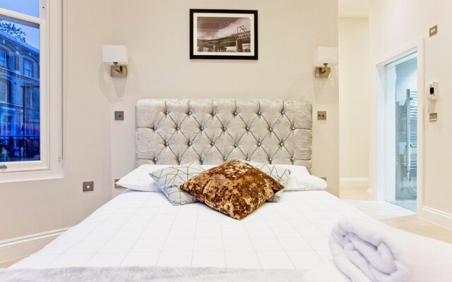 High Street Kensington by Viridian Apartments