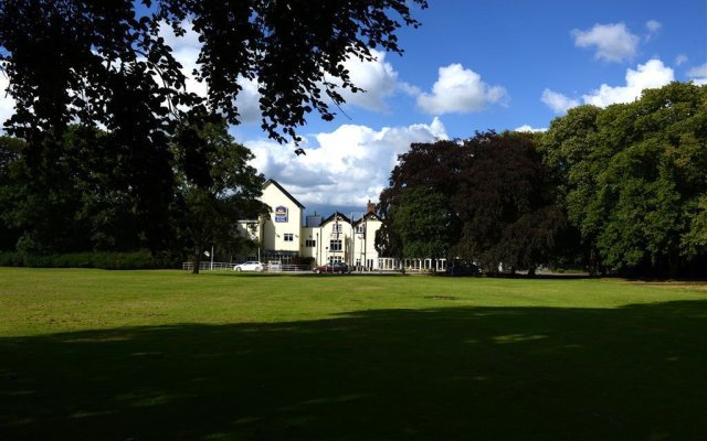 Tillington Hall Hotel