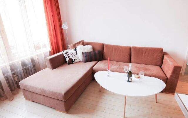 FM Deluxe 2-BDR Apartment - Nika's Place on Dondukov Blvd.