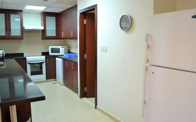 Large 1 Bed - Affordable fully furnished 1BR with balcony and a great marina view! - LSE