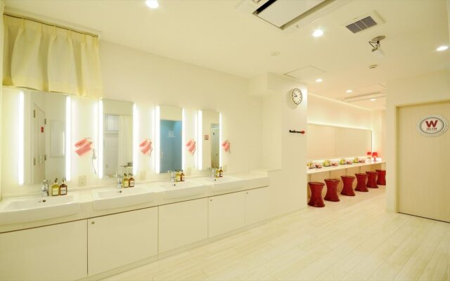 Capsule Plus Yokohama Sauna & Capsule