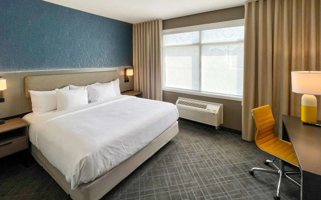 Comfort Inn and Suites