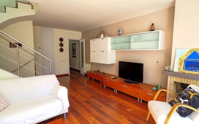Sunny Triplex