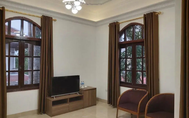 Van Xuan Royal Hotel
