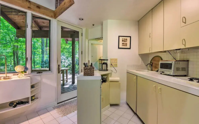 Tree-lined Robbinsville Studio, Near Trails!