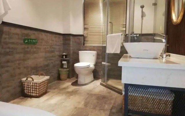 Huazhuyue·Moganshan Yunjipo Hot Spring Beauty Villa (Houwu Transfer Center Store)