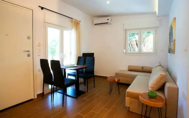Salonikiou Beach Luxury Residences