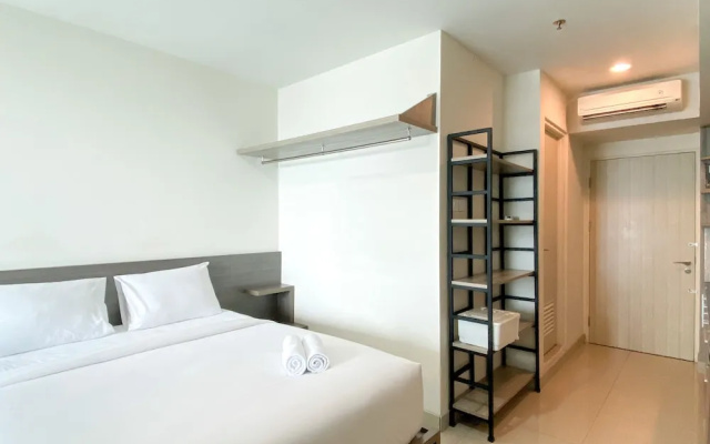 Enjoy Living Studio Room At High Floor Grand Kamala Lagoon Apartment – Guest Rooms – Bekasi