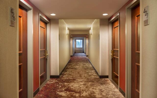 DoubleTree by Hilton Hotel Largo/Washington DC