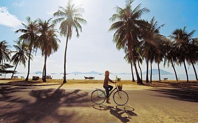 Lê Tùng Hotel - Vạn Giã