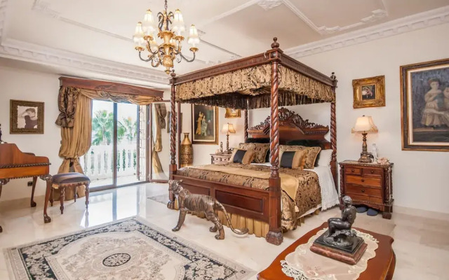 Cubo's Villa Dos Reyes