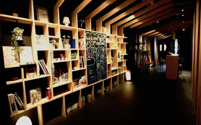 Namba Guesthouse HIVE - Hostel