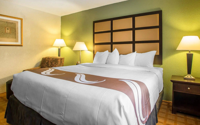 Quality Inn & Suites Marinette