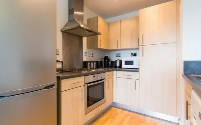 Roffey Apartment