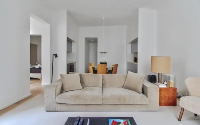 Modern Apt 3bdr/3bth - Louvre Museum/Tuileries