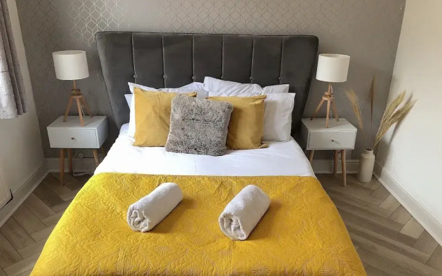 Modern 3 bedrooms house with 6 guests