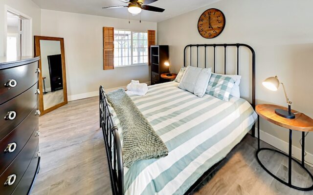 7258 E Wilshire Dr Home