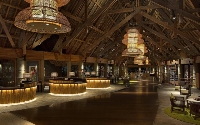 Sheraton New Caledonia Deva Spa & Golf Resort